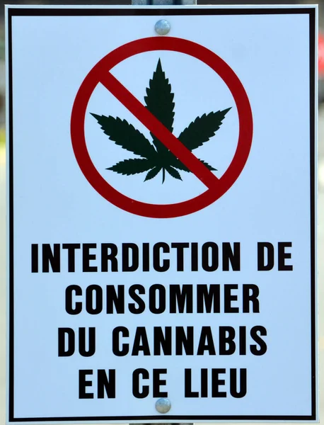 Bromont Quebec Canada 2020 Beperkt Aera Teken Voor Cannabisgebruik Een — Stockfoto