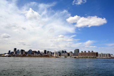 MONTREAL CANADA - 05 07 2020: Montreal eski ve şehir merkezi Montreal, Quebec, Kanada.  