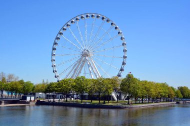 MONTREAL CANADA - 05: 20: La Grande Roue de Montreal Kanada 'nın en yüksek dönme dolap size şehri ve çevresini 60 metre havadan görme imkanı verir.