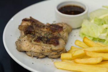  ızgara domuz biftek