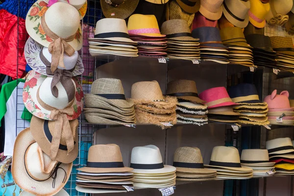  işçilik şapka ile durak