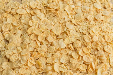 ahşap masa üzerinde Mısır gevreği