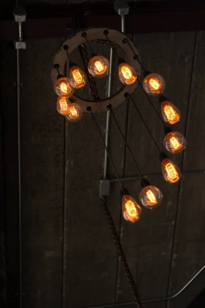 Красивий ретро розкішний інтер'єр освітлення лампи декор — стокове фото