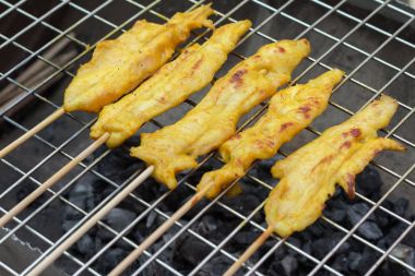 Izgara tavuk eti (Satay Tayland içinde)