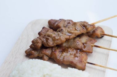 Asya tarzı yapışkan pirinç ızgara domuz