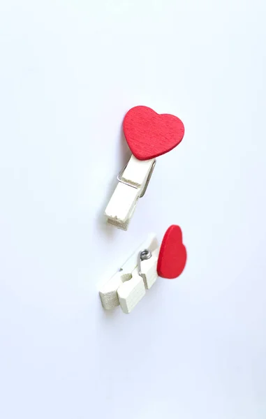 ahşap mandal veya bez mandal ile kalp Şekli çizmek