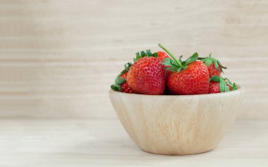 Olgun kırmızı çilekler