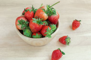 Olgun kırmızı çilekler