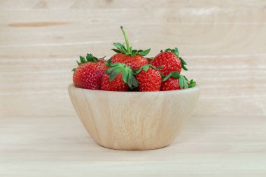 Olgun kırmızı çilekler