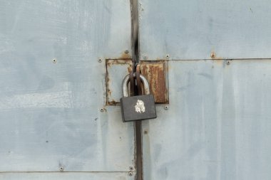 Eski demir kilit 