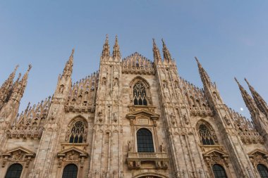 Milano Duomo akşam.