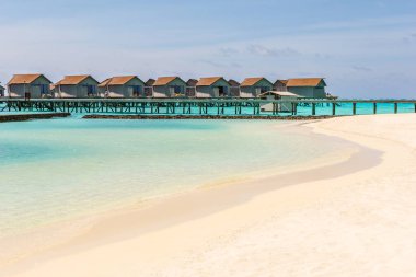 Maldivler klasik villasında.