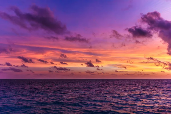 Deniz günbatımı zaman. — Stok fotoğraf