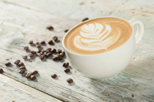 Eine Tasse Cappuccino — Stockfoto