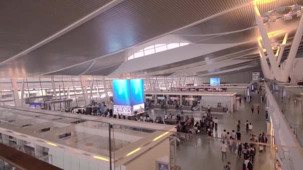 Phuket Stadt neuer internationaler Flughafen Terminal Panorama Zeitlupe. — Stockvideo