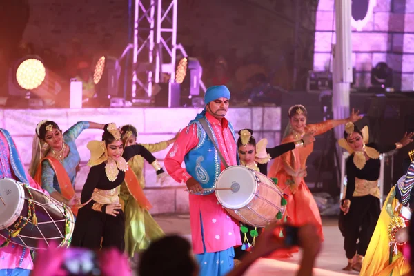 Citra warna Malezya 2016