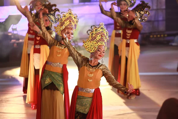 Citra warna Malezya 2016