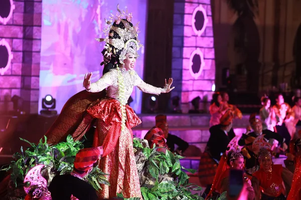 Citra warna Malezya 2016