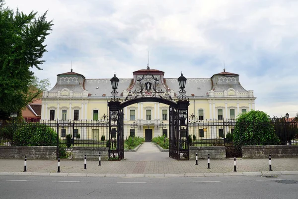 Vrsac City Sırbistan Piskoposluk Konutları Mimarisi