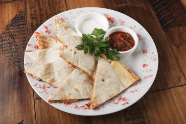 sığır eti ve tavuk Quesadilla