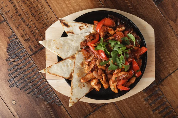 Fajitas with chicken — Stock Photo, Image