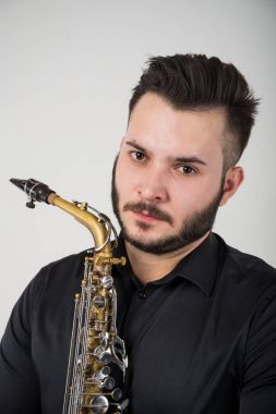 Saksafon oyuncu saksofoncu sax ile