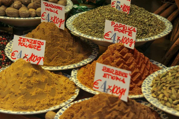 Various spices are on the market in Venice. Italy — Stock Photo, Image