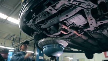 Motor yağı değiştirme işlemi 