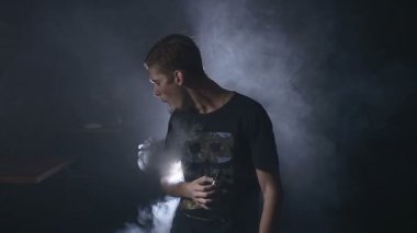 Yakışıklı adam yasaktır vape