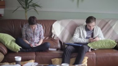 öğrencilerin çalışma evde 