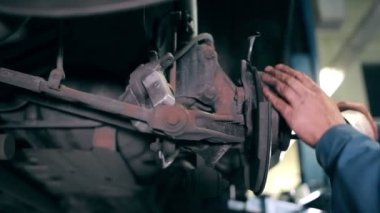 Mekanik motor parçaları Temizleme 