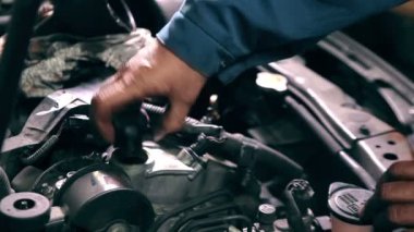 Motor yağı değiştirme işlemi 