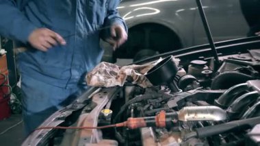 Mekanik motor parçaları Temizleme 