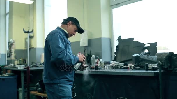 Mekanik motor parçaları Temizleme — Stok video