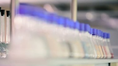 test tüpleri modern laboratuvar arka planda Close-Up