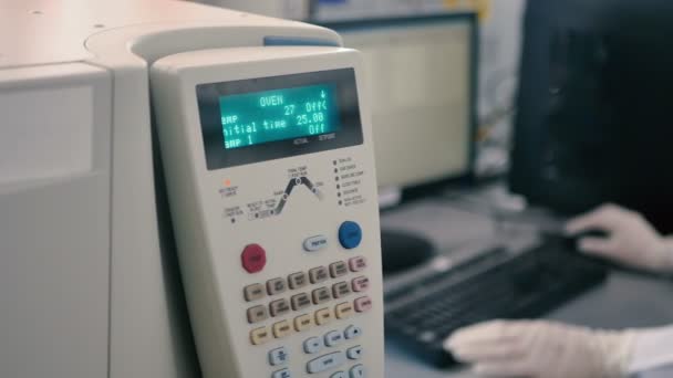 Young Brunet Woman White Uniform Working Computer Modern Laboratory — Stock Video