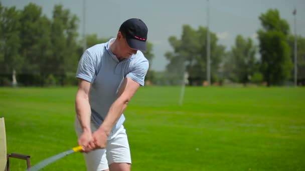 Young Man Play Golf Green Grass Summer Golf Club — Stock Video