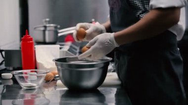 pasta pişirme işlemi