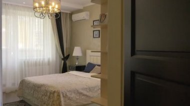 kadın gösteri daire iç tasarım yapmak