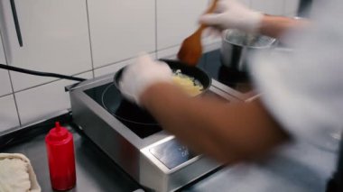 süreç içinde mutfak pişirme gözleme