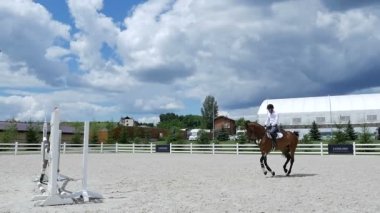 Adam ata binmek-off atlamak 