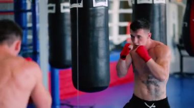 Sportif adam eğitim vasıl jimnastik salonu 