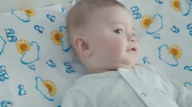 Sevimli küçük bebek