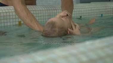 Babası öğretim çocuk Yüzme