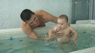 Babası öğretim çocuk Yüzme