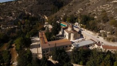 Antik Bina ve Bahçe