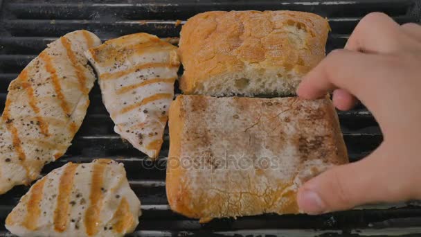 Pişirme işlemi sandviç Close-Up — Stok video