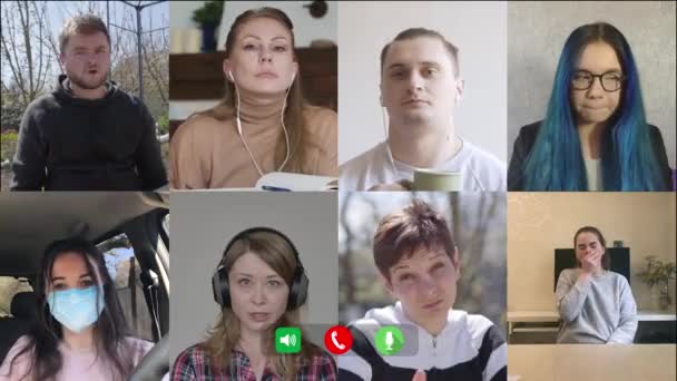 Fiatal kaukázusi nő elmagyarázza stratégia az online chat, mint kollégák egyetértenek vele, vagy nem értenek egyet vele. Több munkatárs beszélget a projektről videokonferencián. Covid-19 lezárás, távmunka — Stock videók