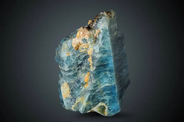 Mineral Madencilik Özel Kesim Karanlık Bir Arka Plan Üzerinde Mineral — Stok fotoğraf
