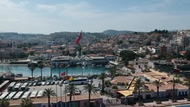 Flygfoto Hamnsidan Staden Kusadasi Turkiet Sommaren — Stockvideo